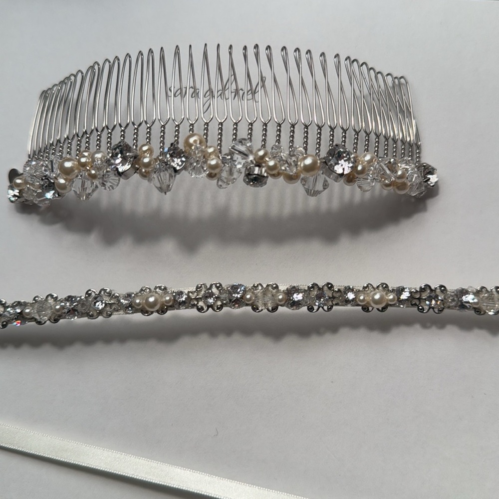 Bridal sara Gabriel Peyton hair comb and belt